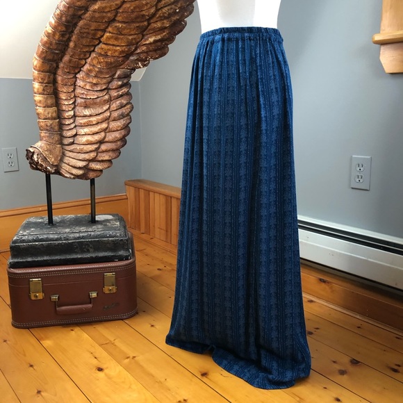 90’s Y2K Flowy Blue Wrap Skirt - Picture 12 of 12